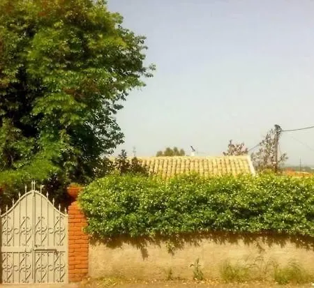 Дом отдыха Corfu Town Garden *